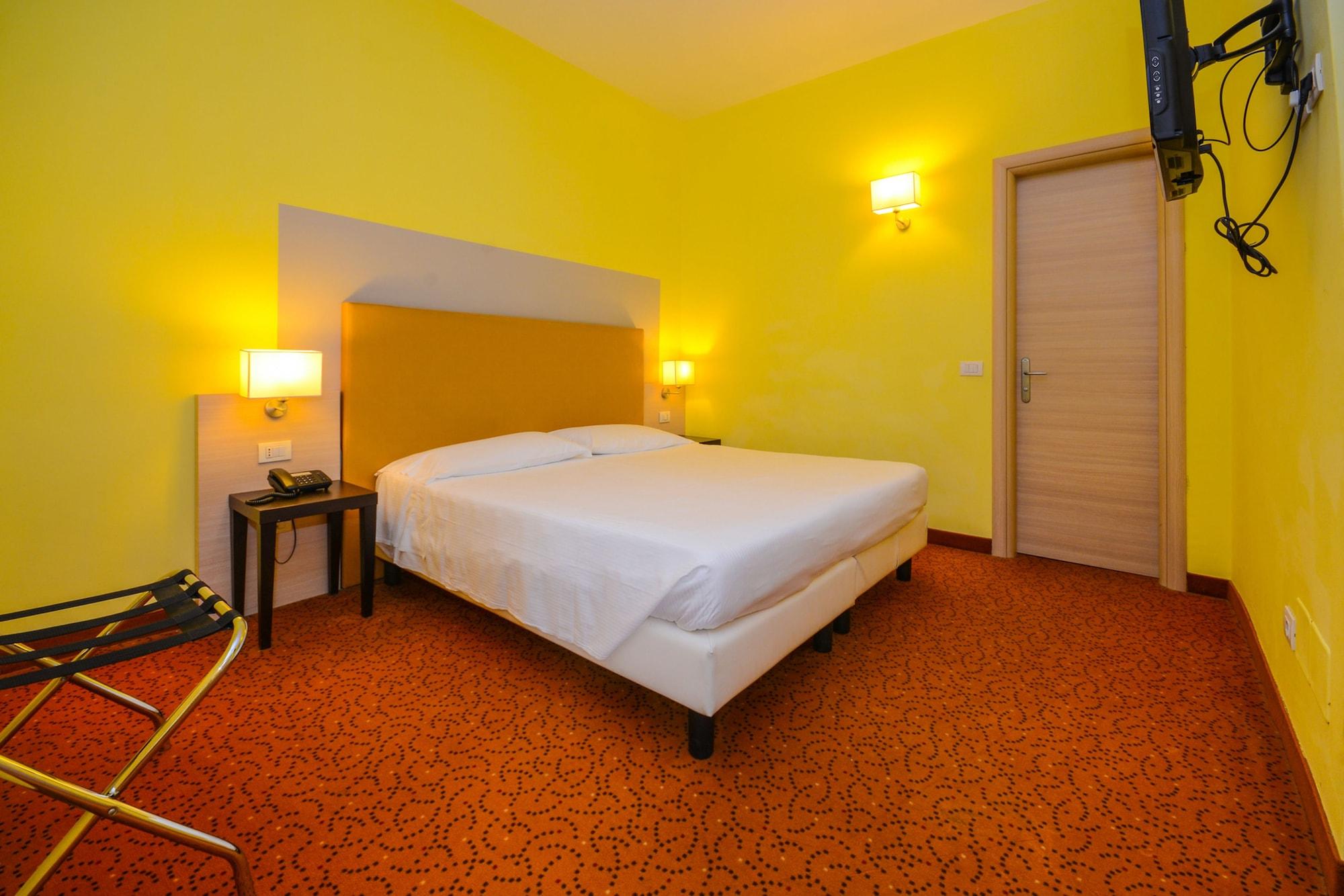Regal Hotel Brescia Esterno foto