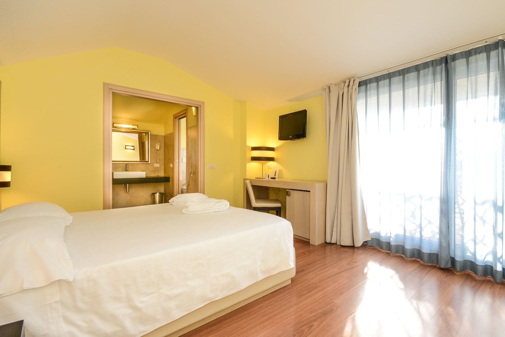 Regal Hotel Brescia Esterno foto