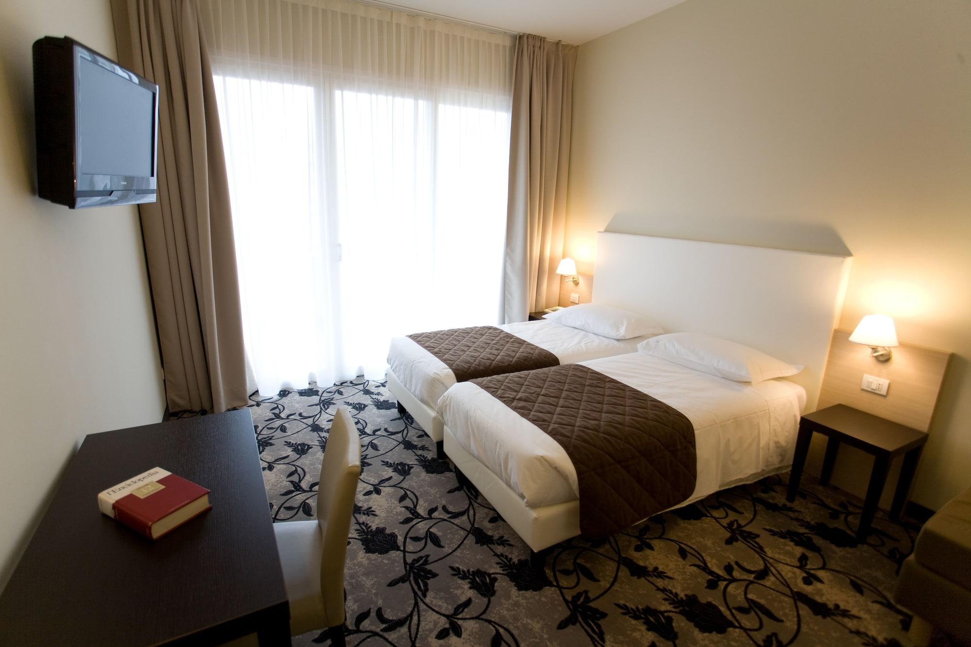Regal Hotel Brescia Esterno foto