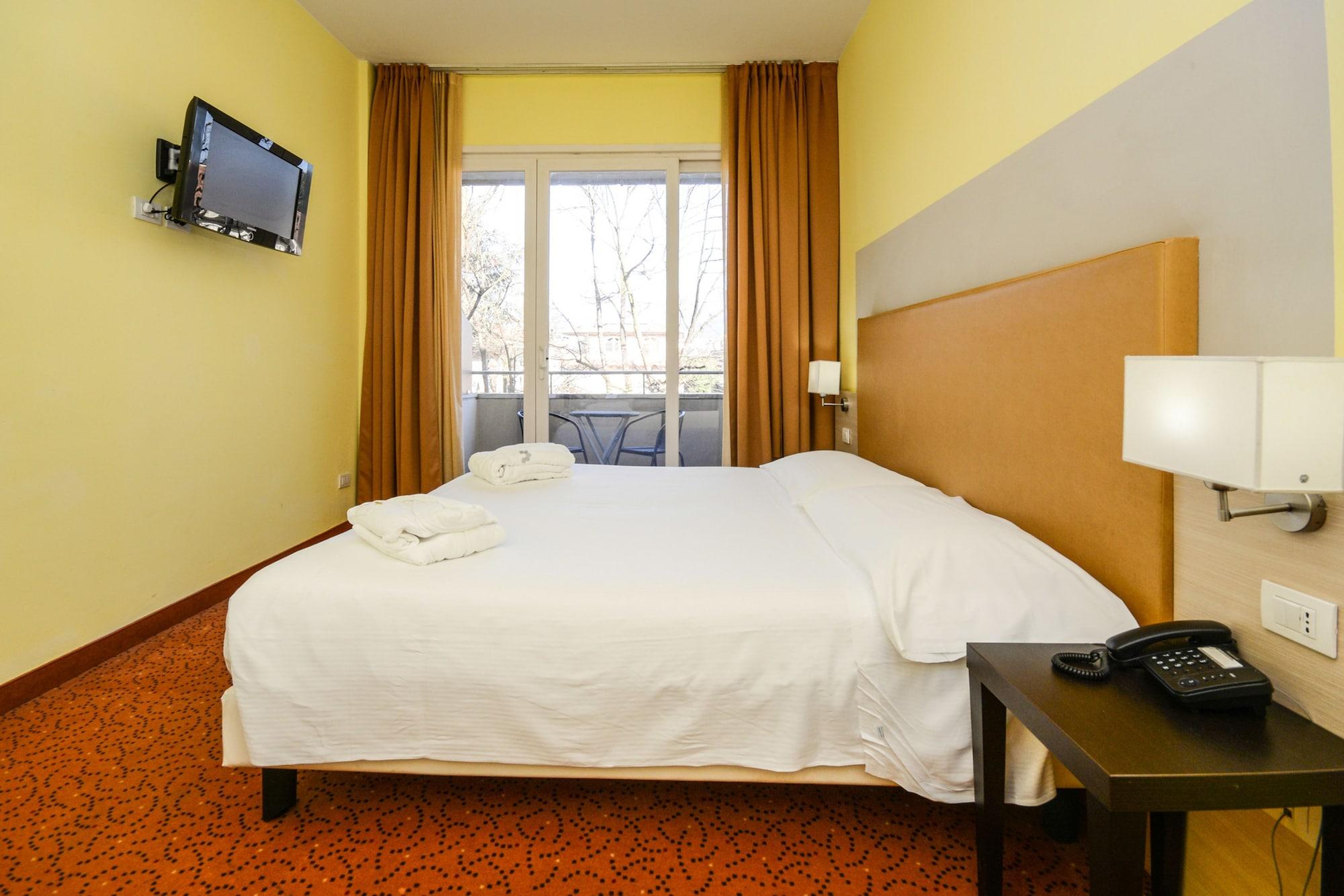 Regal Hotel Brescia Esterno foto