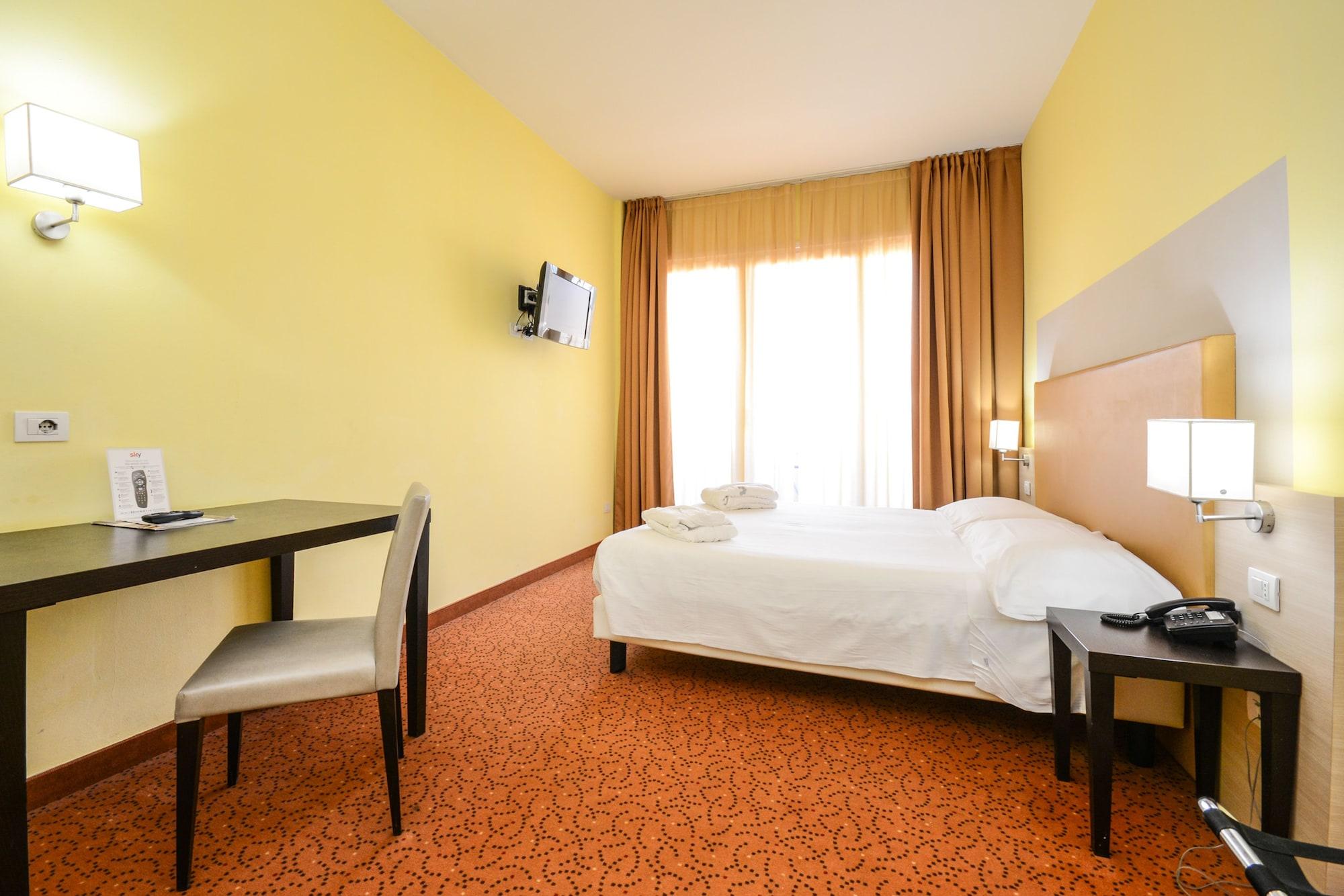 Regal Hotel Brescia Esterno foto